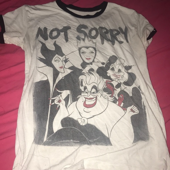 A tee shirt - Picture 1 of 1